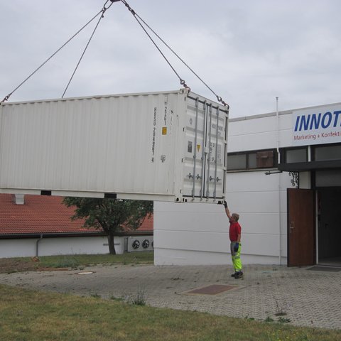 September 2012 Innotech-rot Standort Malsch Lagererweiterung