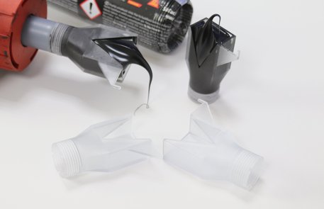 Musterkoffer Pos. 15, Großvolumen V-Naht Düse, Sika PowerCure Mischer
