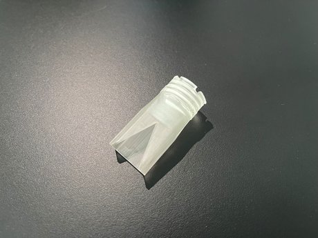 Musterkoffer Pos. 9B, V-Naht Düse