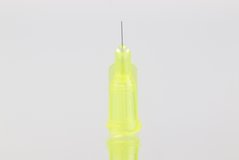 Techcon TE-Serie Dosiernadel 1/4" (gelb)
