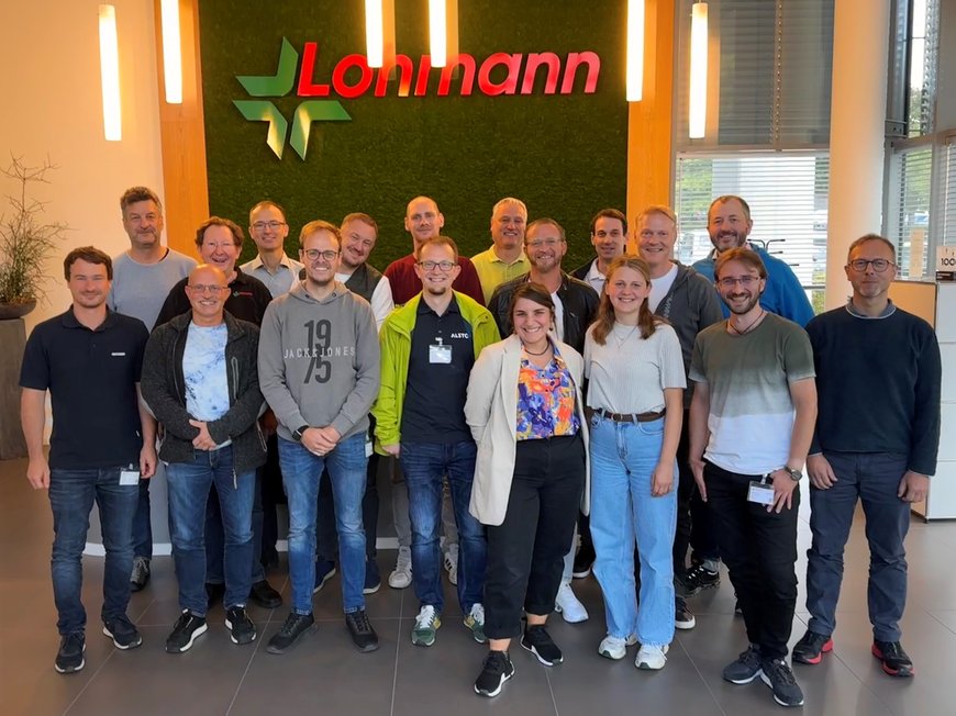 Adhesive Tape Bonder Kurs 2024 Gruppenfoto der Teilnehmer