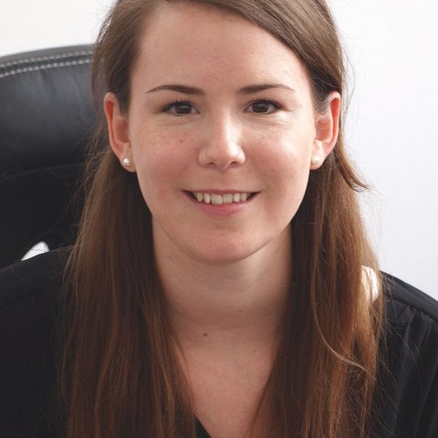 Mai 2014 Wir begrüßen unsere neue Mitarbeiterin Dominique Lux