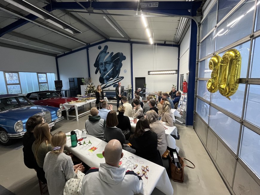 Eröffnung der Feier durch die Geschäftsleitung