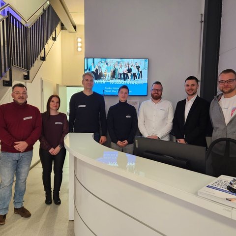 7 neue Mitarbeiter und Mitarbeiterinnen starten im Januar 2024 bei Innotech!