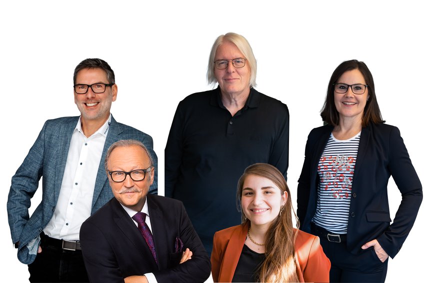 Gruppenbild_Kleben Verkaufen