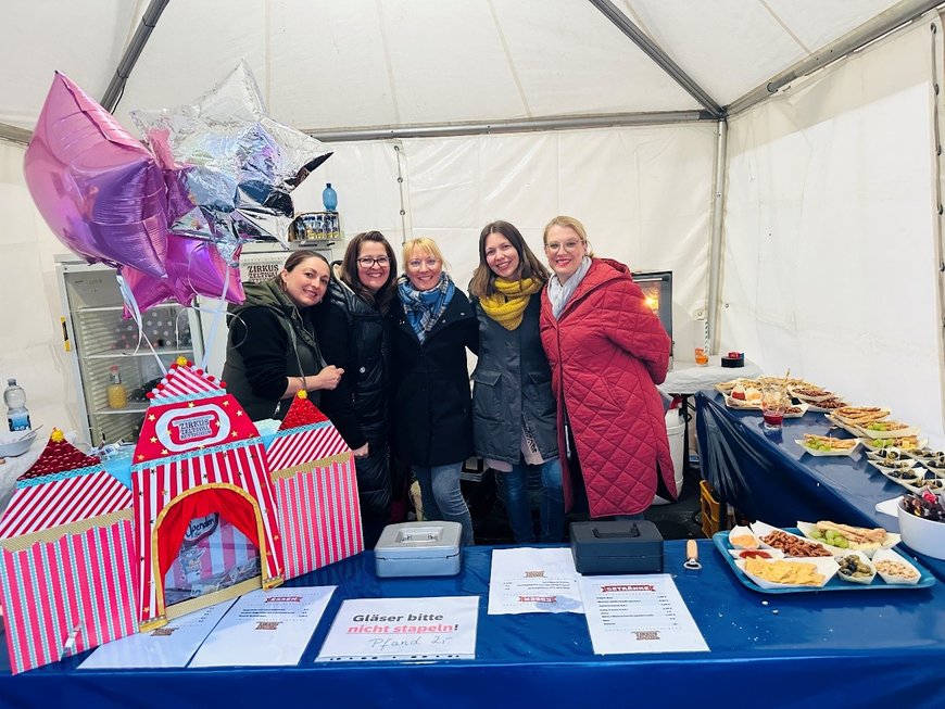 V.l.n.r.: Veronique Reiß, Mona Breuer, Rebecca Östringer, Marta Amler und Julia Biedermann vom Förderverein „Freundeskreis der Grundschule Rettigheim.