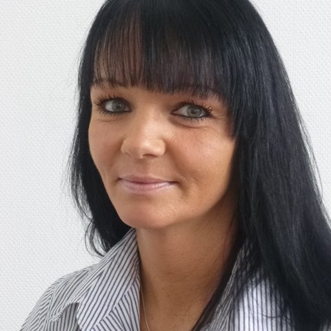März 2013 - Jenny Rausch unsere neue Kollegin bei Innotech-Rot