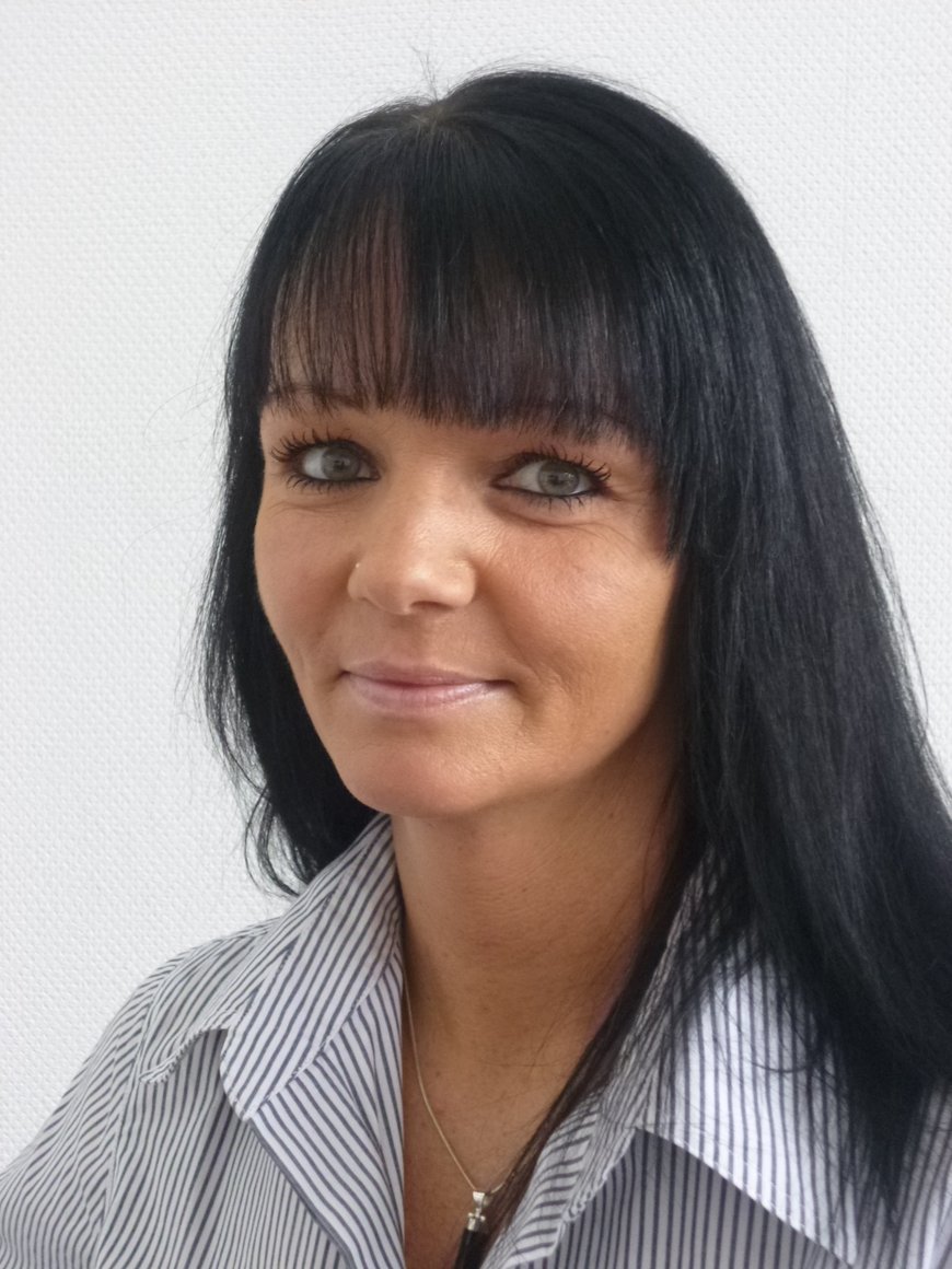 Jenny Rausch Customer Service Henkel AG&Co.KGaA