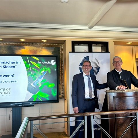 Innotech als Botschafter für die Klebtechnik in der Politik