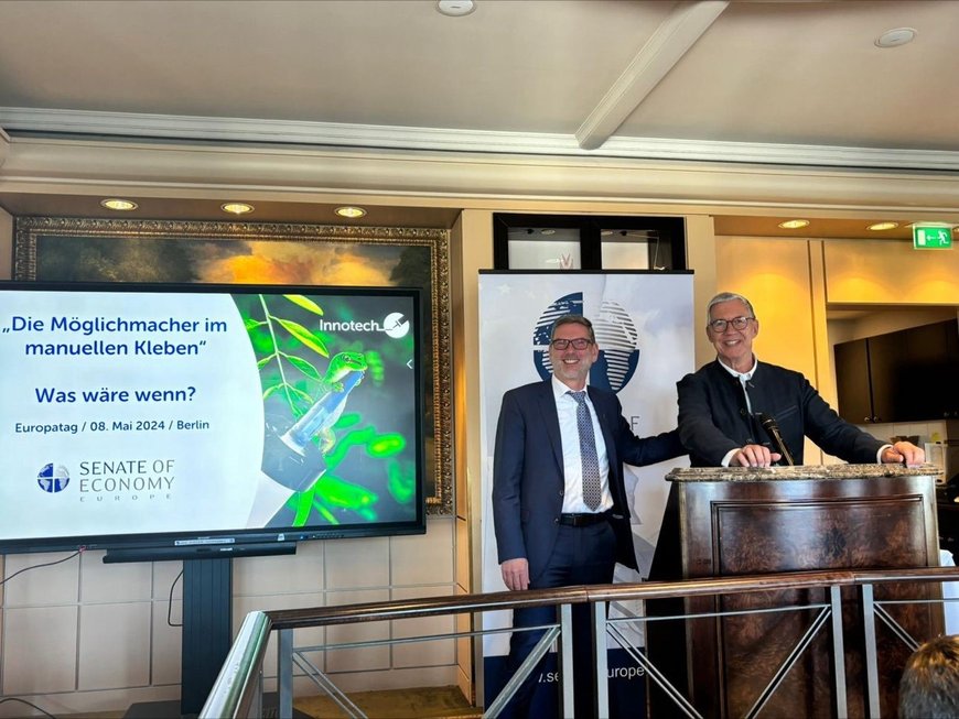 Joachim Rapp und Dr. Walter Döhring (Vlnr.) beim Europatag in Berlin.