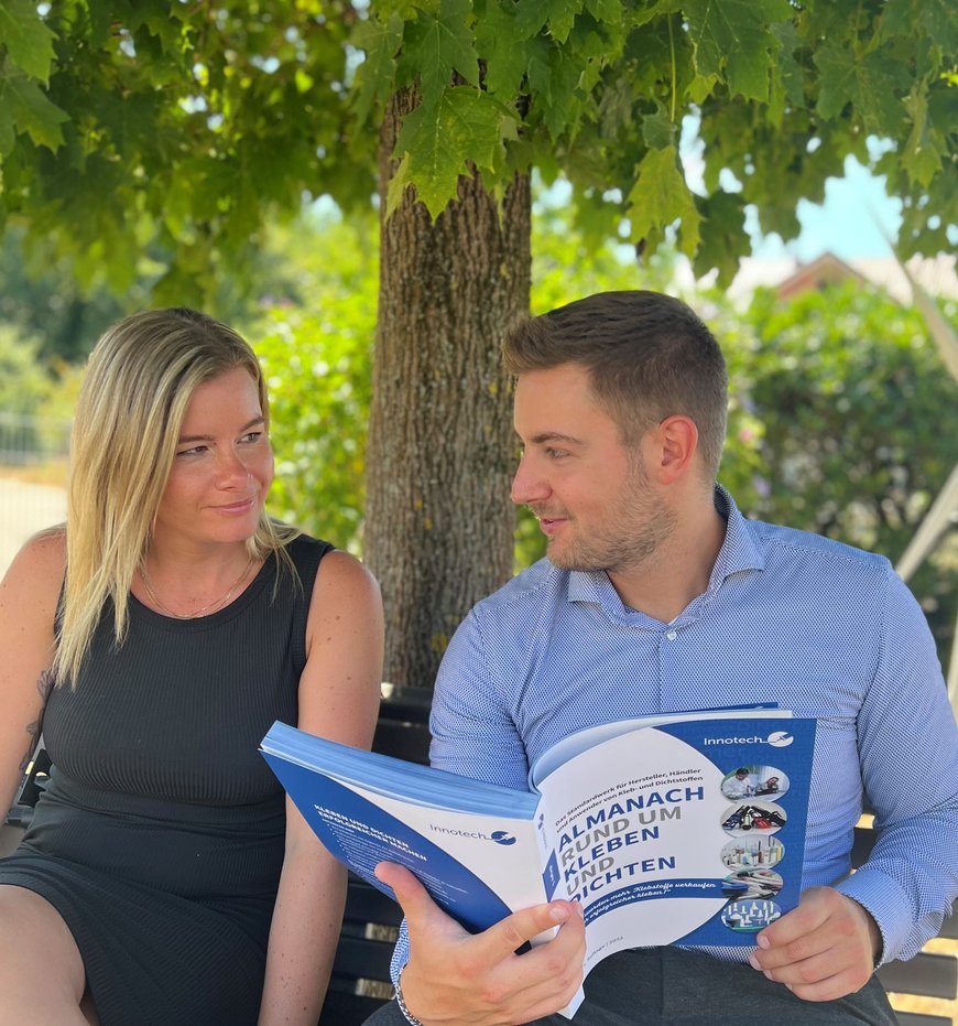 Customer Success Managerin Mayleen Baust mit neuem Teamleiter Luca Süß im Gespräch über den Almanach