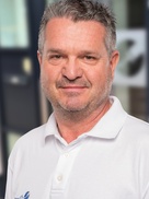 Manfred Schnell