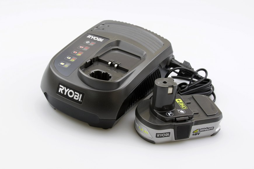Ryobi Lithium Ion Akku und Ladegerät 18V