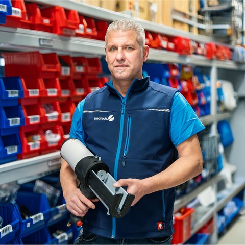 Wir sorgen mit unserem Kartuschenpressen-𝗥𝗲𝗽𝗮𝗿𝗮𝘁𝘂𝗿𝘀𝗲𝗿𝘃𝗶𝗰𝗲 dafür, dass Ihre Prozesse schnell weiterlaufen.
