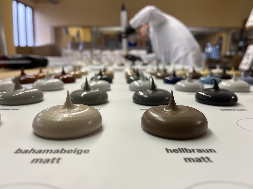 Tupfenkarten Produktion bei Innotech