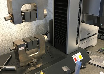 Zwick Zugprüfmaschine Innotech Detail